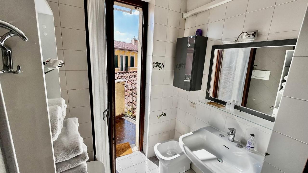 Hotel Casanova Loc Turistica Verona Esterno foto