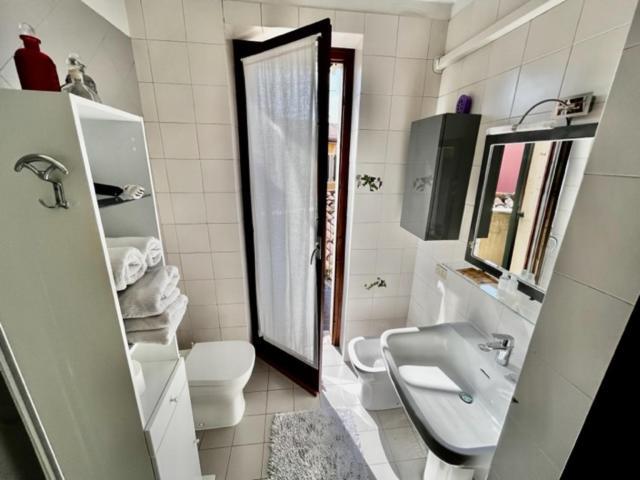 Hotel Casanova Loc Turistica Verona Esterno foto