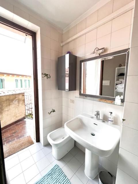 Hotel Casanova Loc Turistica Verona Esterno foto